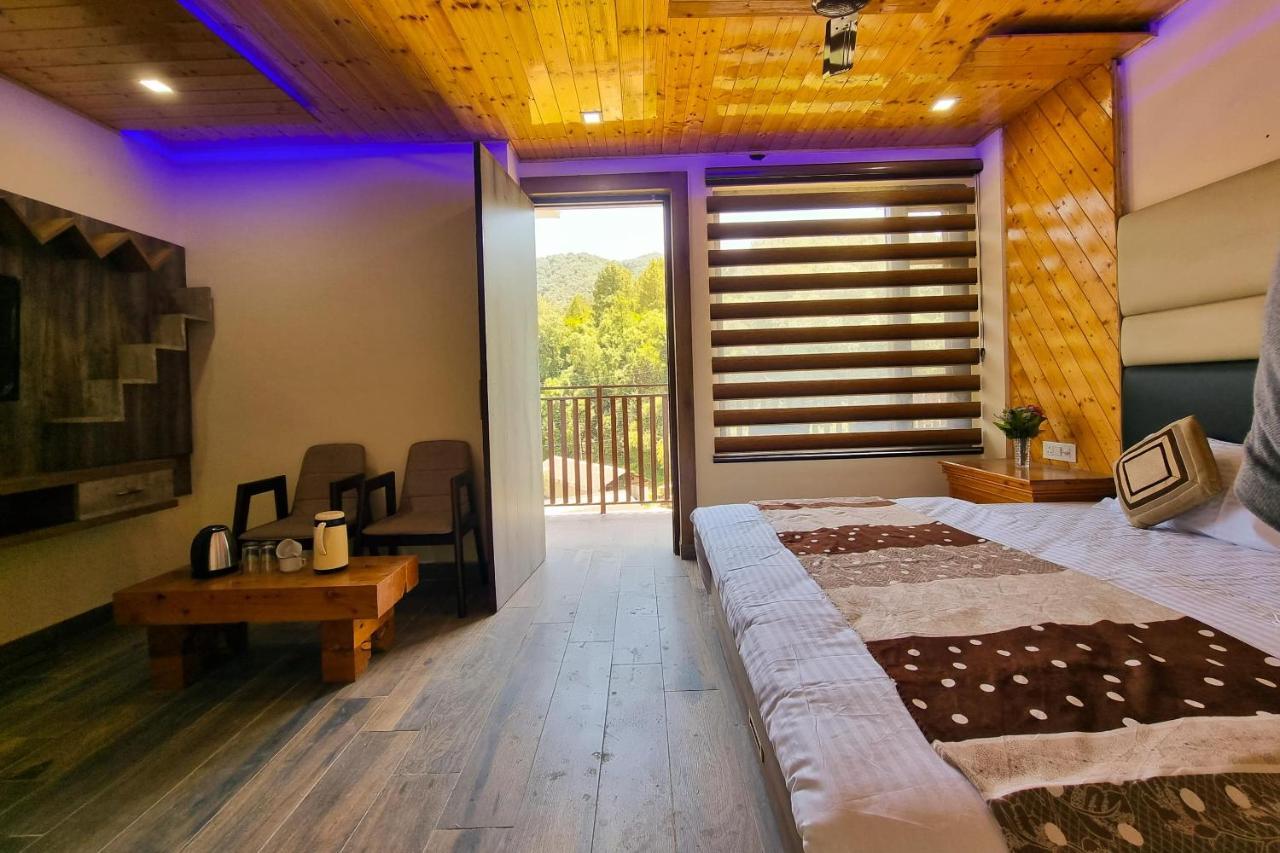 Hotel White Cloud Banikhet Eksteriør billede